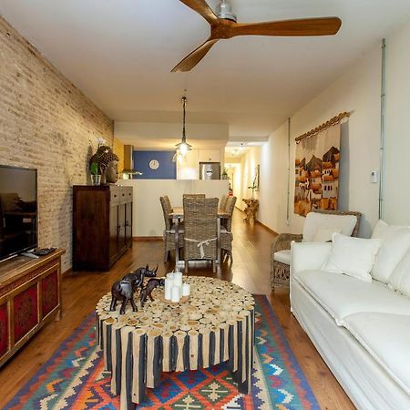 Luxurious & Alluring Home In Historic Town Valencia Bagian luar foto