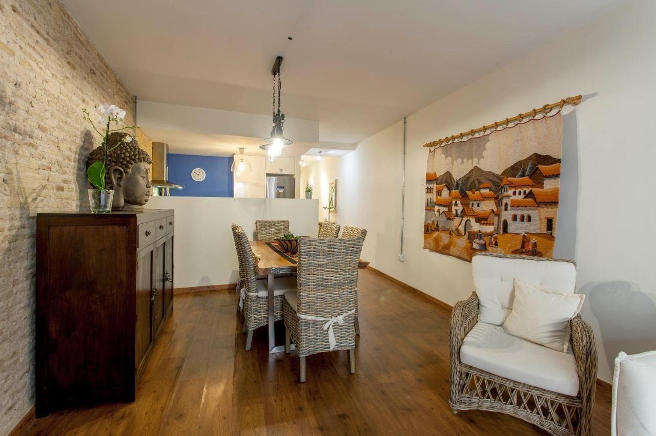 Luxurious & Alluring Home In Historic Town Valencia Bagian luar foto