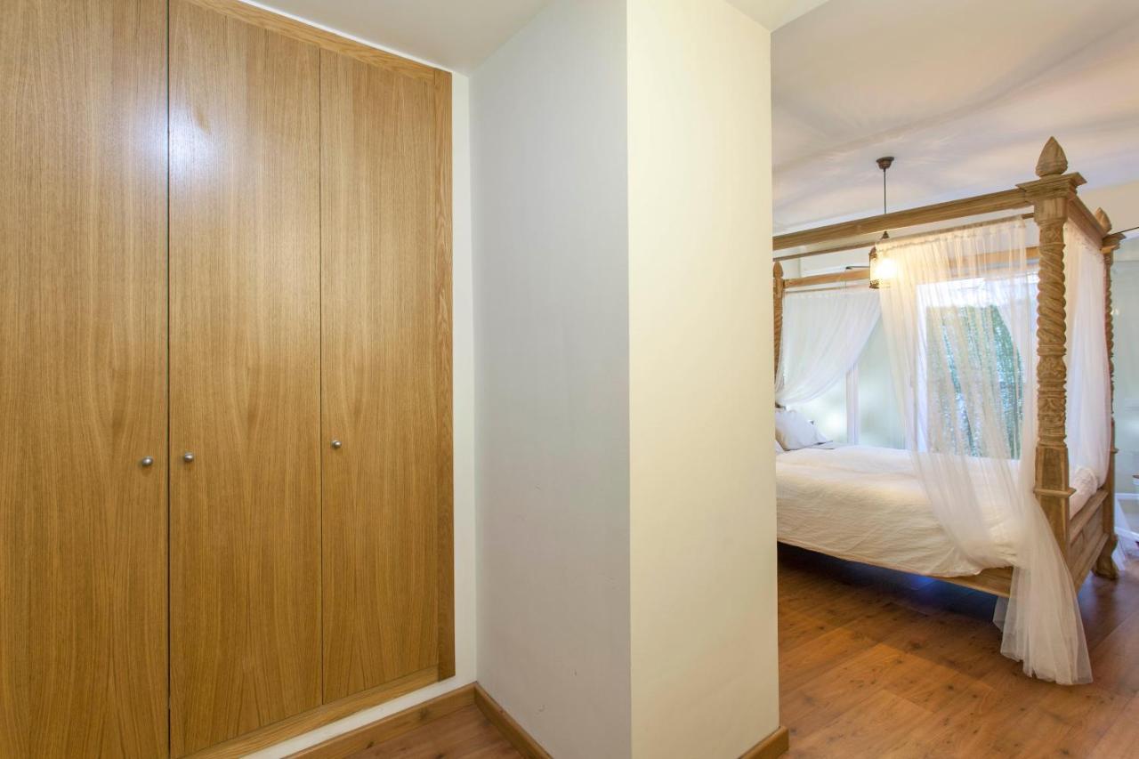 Luxurious & Alluring Home In Historic Town Valencia Bagian luar foto
