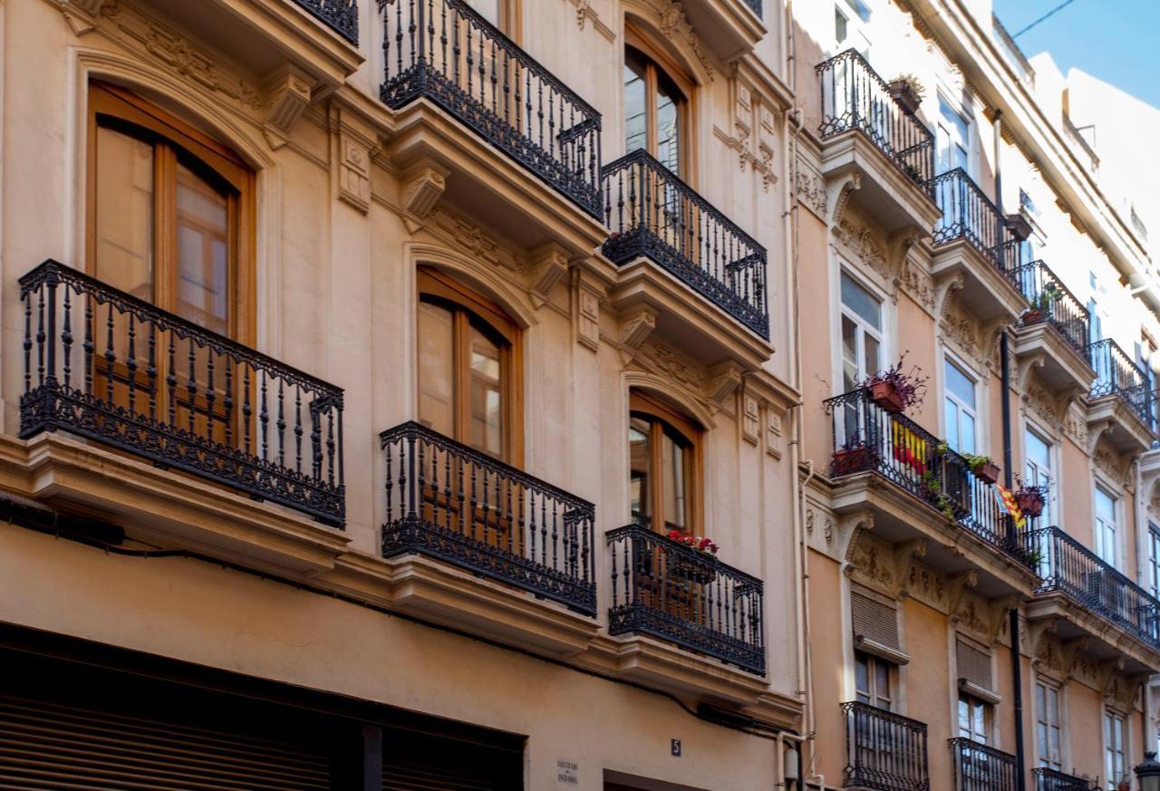 Luxurious & Alluring Home In Historic Town Valencia Bagian luar foto